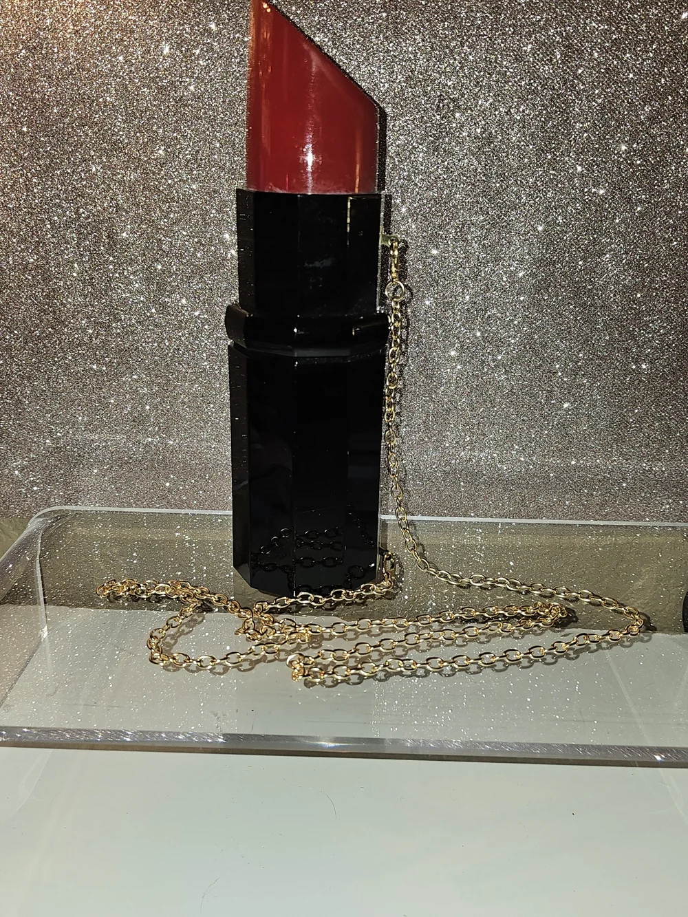 Luxury Women’s Lipstick Crossbody With Gold Chain